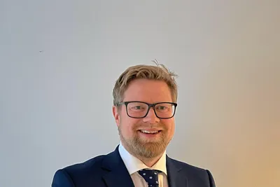 Sentral byråkrat i departementet blir advokat