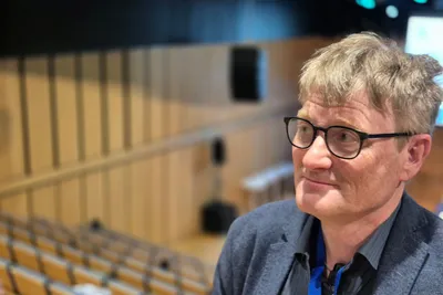 Nordlaks-gründeren står midt i algeangrepet