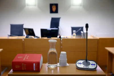 Sjømatansatt og tillitsvalgt dømt for seksualiserte bilder av stedatter