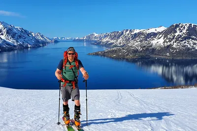 Fra reindrift til lakseoppdrett