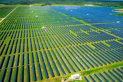 US grid-scale solar installs smash record in 2024 as Trump uncertainty clouds outlook: report