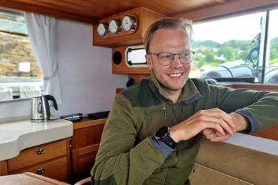 28 år gammel måtte Sondre Eide ta over laksekonsernet etter at faren døde i kreftsykdom