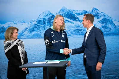 Salmar blir første selskap som får Erling Braut Haaland på laget: – Stolte