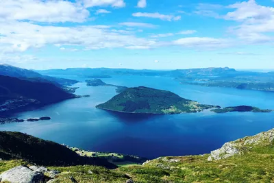 Vatnet ved kysten påverker forholda i fjorden og vurderinga av bærekraft