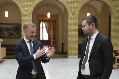 Venter en uke med «chicken game»