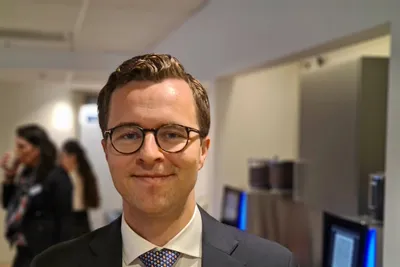 Analytiker tror at rederiet Frøy høyst sannsynlig blir tatt av børs