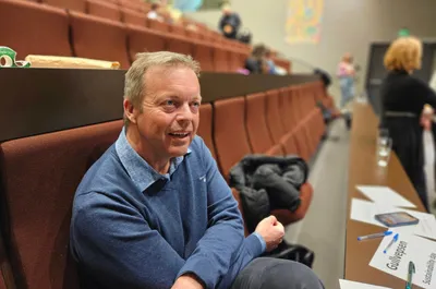 Tidligere Mowi-topp vil skrote dagens driftsform. – Laksen må inn i lukkede anlegg