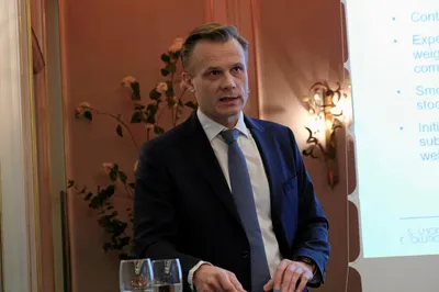 Nå renner landbasert-svarene inn – dette synes selskapene