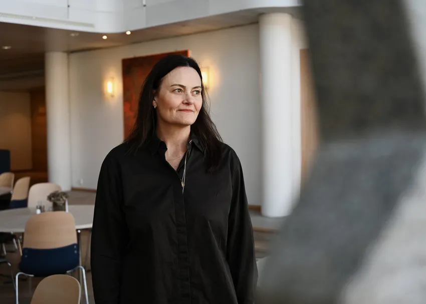 På ti år har selskapet redusert tiden laksen er i sjøen med 352 dager