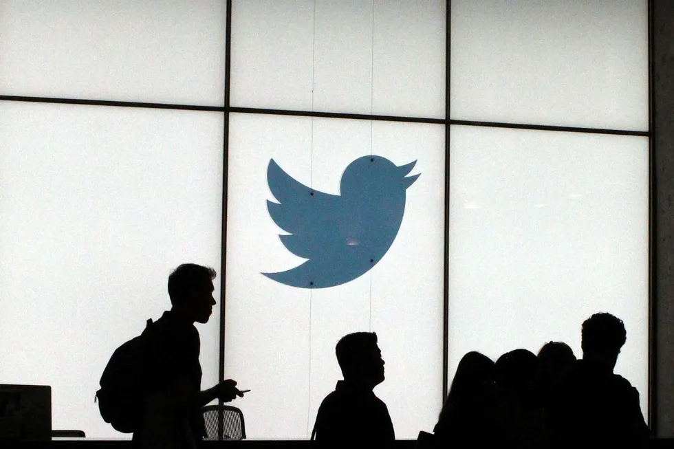 Mediegiganten Twitter etablerer et team som skal bygge en åpen standard for sosiale medier. I praksis bruker de penger på å kvitte seg med det mange investorer ville tenkt på som selve kjerneverdien i selskapet, skriver kronikkforfatteren.