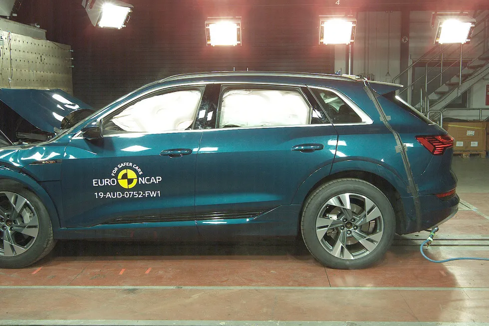 Audi E-tron gjør det bra i Euro Ncaps kollisjonstest.