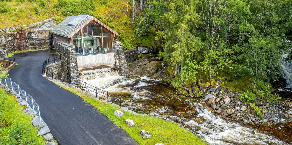 Småkraft AS henter nye penger for å finansiere oppkjøp og prosjekter.