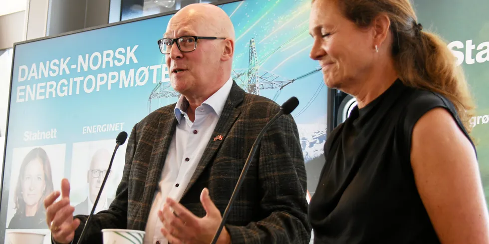 Administrerende direktør Thomas Egebo i Energinet var onsdag på Arendalsuka, i samtale med Statnett-sjef Hilde Tonne.
