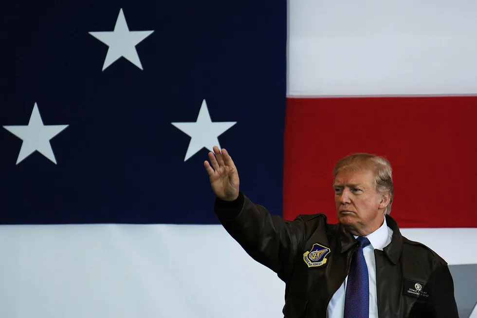 USAs president Donald Trump støtter Roy Moore. Foto: TOSHIFUMI KITAMURA/AFP/NTB scanpix