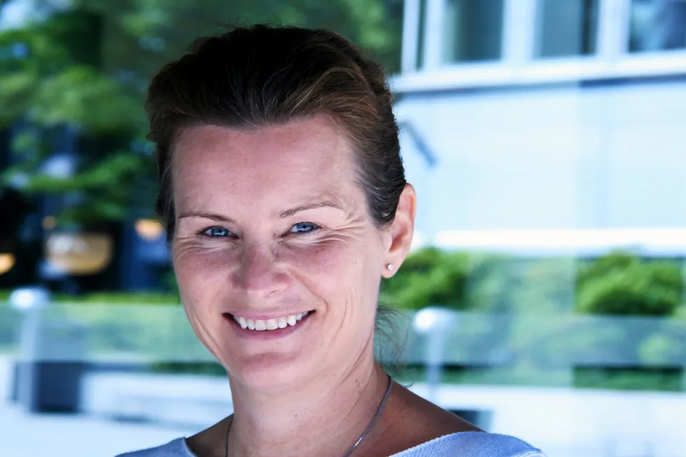 – Det er viktig at du er der in the long run. Vi trenger mer fornybart i Norge og i Norden, og det skal Hydro Rein være med på å utvikle, sier konserndirektør for Hydro Energi, Kari Ekelund Thørud.
