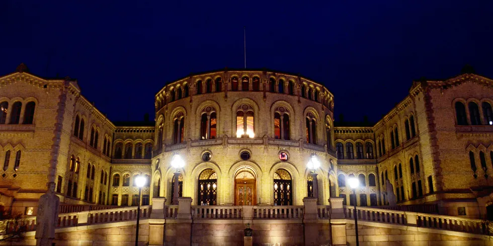 Partiene på Stortinget er rimelig samstemte med regjeringen om den fremtidige vindkraftpolitikken.