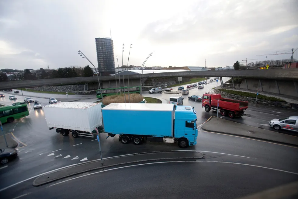 Hordfast er et samferdselsprosjekt som korter ned reisetiden mellom Bergen og Stavanger. Her fra Tjensvollkrysset.