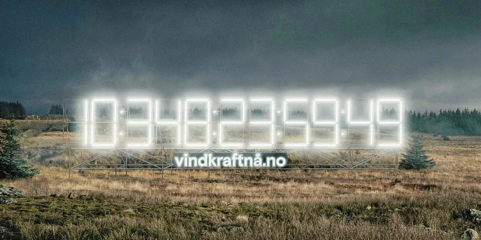 På Høg-Jæren har Norsk Vind satt opp denne klokken som teller ned mot 1. januar 2030.