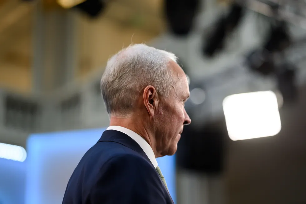 Avtroppende finansminister Jan Tore Sanner (H) la frem et strammere budsjett enn ventet, men særlig stramt var det ikke.