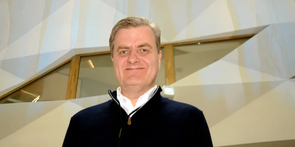 – Vi ønsker å endre nettleien oftere når inntekter og kostnader endres, sier Elvia-sjef Trond Skjellerud.