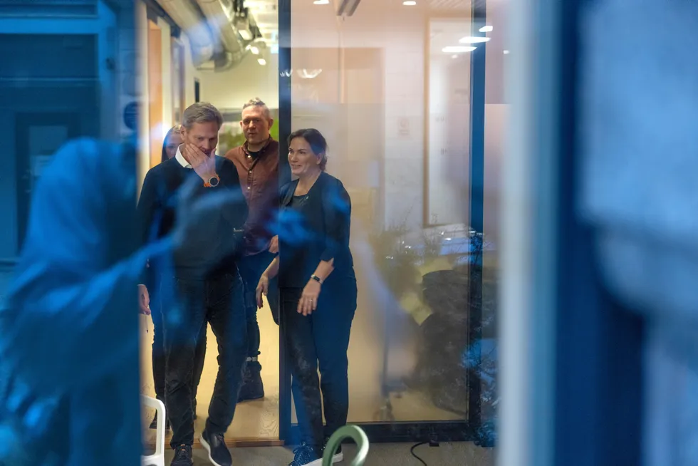 Flyr-gründer Erik G. Braathen (til venstre) ved fremleggelse av kvartalsrapporten sist uke. Her med Flyr-sjef f Tonje Wikstrøm Frislid.