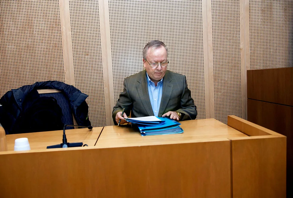 Ove Clemens Gjesdal har i over fem år vært siktet for grovt bedrageri av en rekke eldre kvinner. Her fra Oslo tingrett i 2015. Foto: Elin Høyland