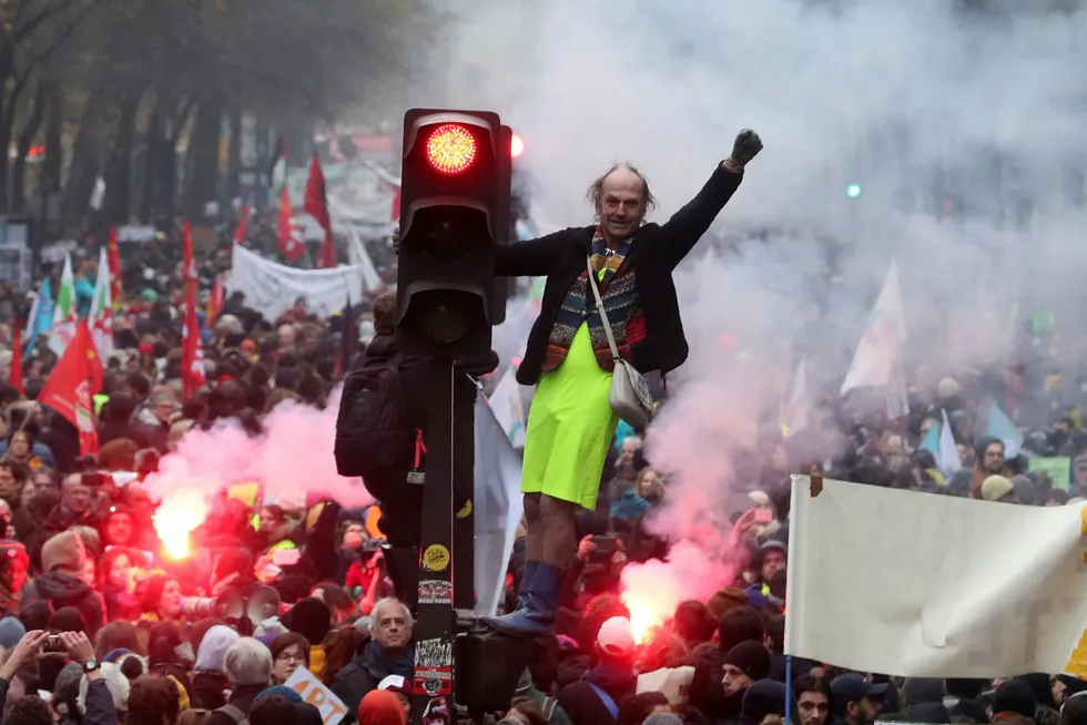 Storstreiken i Frankrike lammer store deler av landet, som her i Paris.
