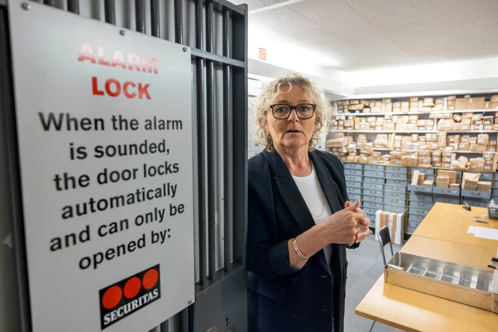Lånekontoret, Norges eneste pantelåner, får stadig flere kunder som pantsetter for å betale regninger, sier administrerende direktør Helle Biseth Markussen.