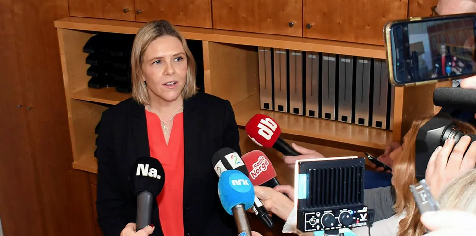 – Denne NorthConnect-kabelen som skal bygges for å forsyne utlandet med strøm, er vi ikke interessert i at skal komme på plass, sa avtroppende olje- og energiminister Sylvi Listhaug i dag.