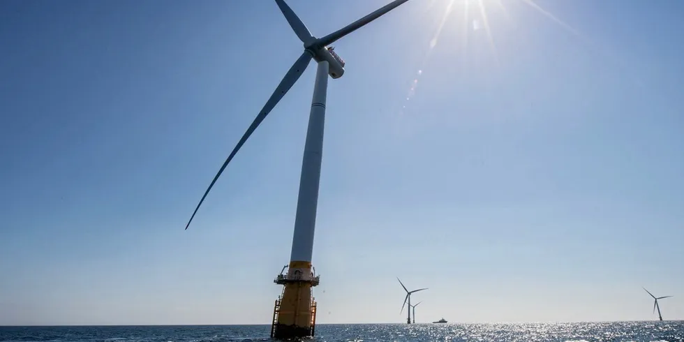 Statkraft vil nå satse på havvind, også flytende havvind. De inngår derfor et samarbeide med Aker Offshore Wind og Ocean Winds.