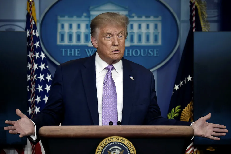 President Donald Trump ligger veldig dårlig an foran valget i november. Han trenger en ytre fiende og en syndebukk for sin egen katastrofale pandemi-håndtering, skriver artikkelforfatteren.