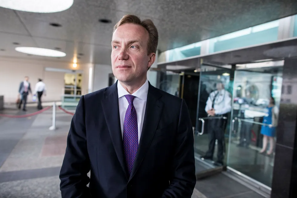Utenriksminister Børge Brende (H) mente det ikke var aktuelt å støtte et forbud mot atomvåpen. Nå er et initiativ som skal bremse atomkraftproduksjon ferdigstilt med norsk bistand. Foto: Gunnar Blöndal