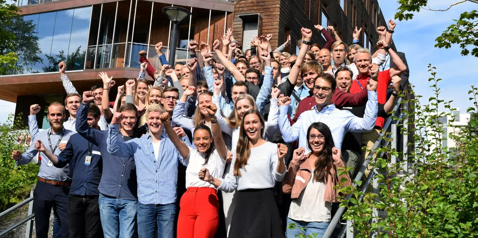Her er Sintef Energis sommerforskere avbildet i 2017.