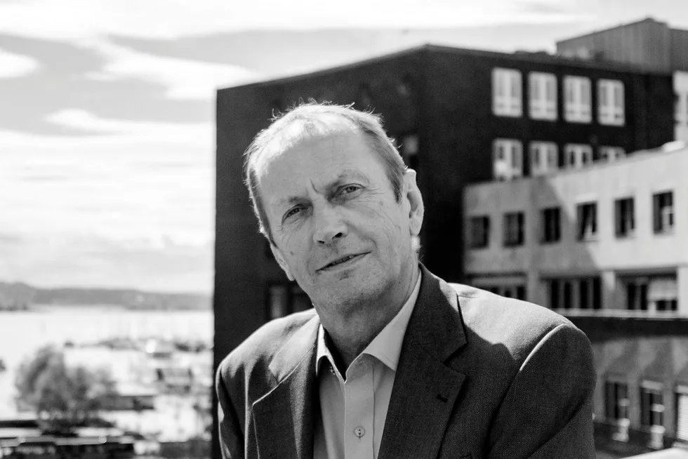 På nattbordet: Kjell Roland