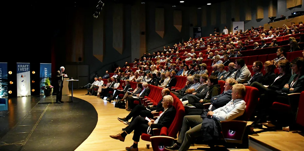 Kraft i Vest-konferansen i Sandane samler årlig rundt 300 deltagere. I år må den avlyses på grunn av koronasituasjonen.
