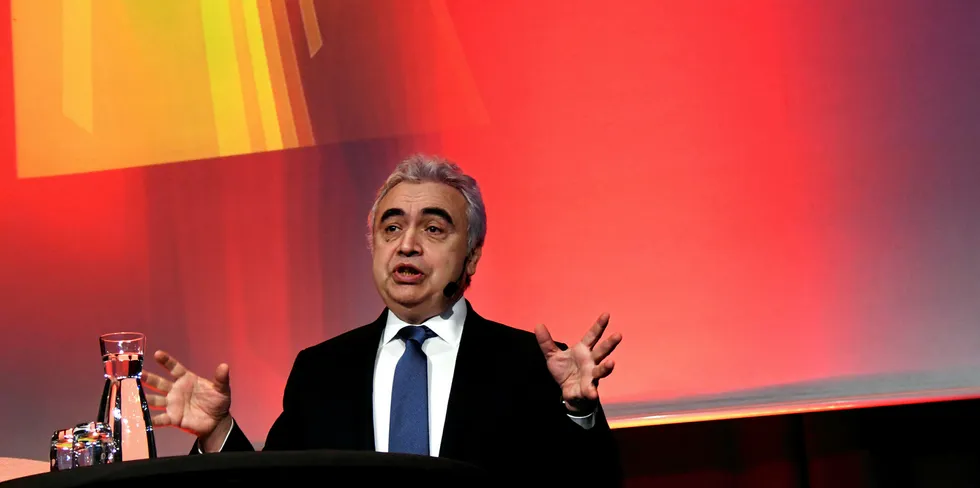 Administrerende direktør i IEA, Fatih Birol, mener EU ikke kan hvile på laurbærene og må fortsette å investere i fornybar energi på tross av koronapandemien og lavere økonomisk aktivitet.