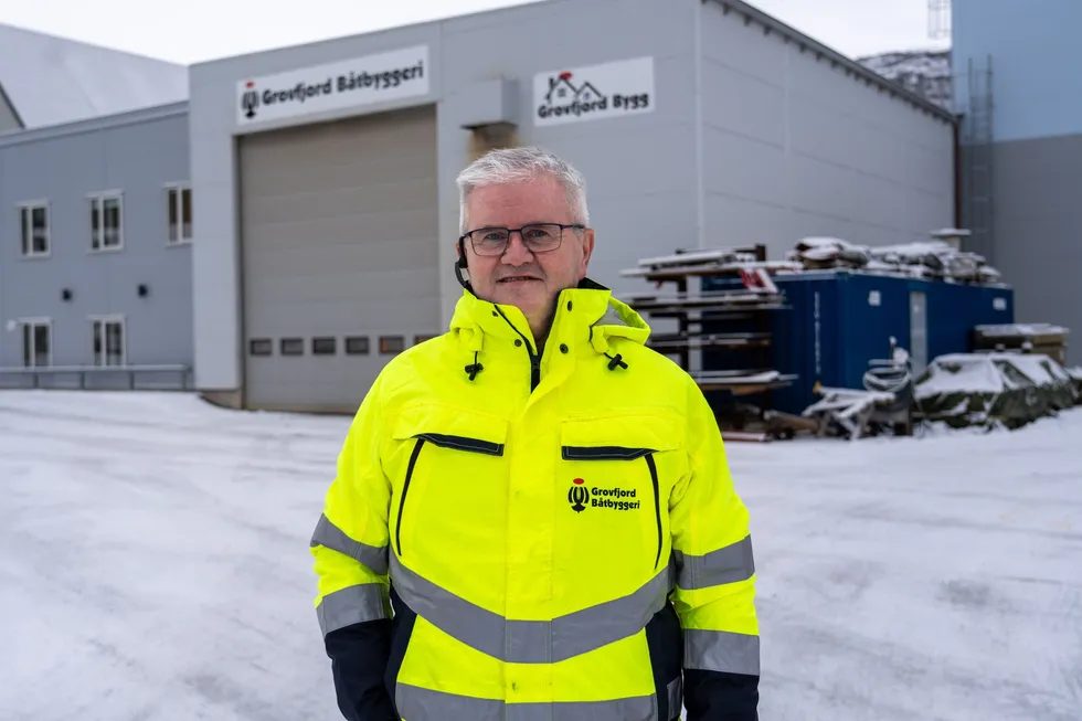 Daglig leder Vidar Sjøvoll ved Grovfjord båtbyggeri.