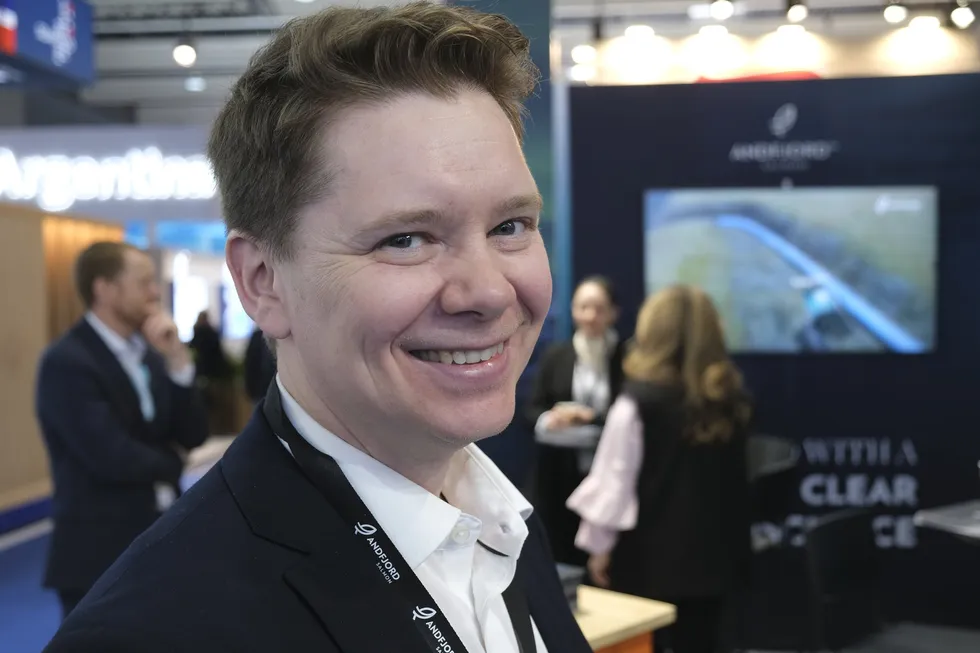 Martin Rasmussen i Andfjord Salmon stortrives på messen i Barcelona