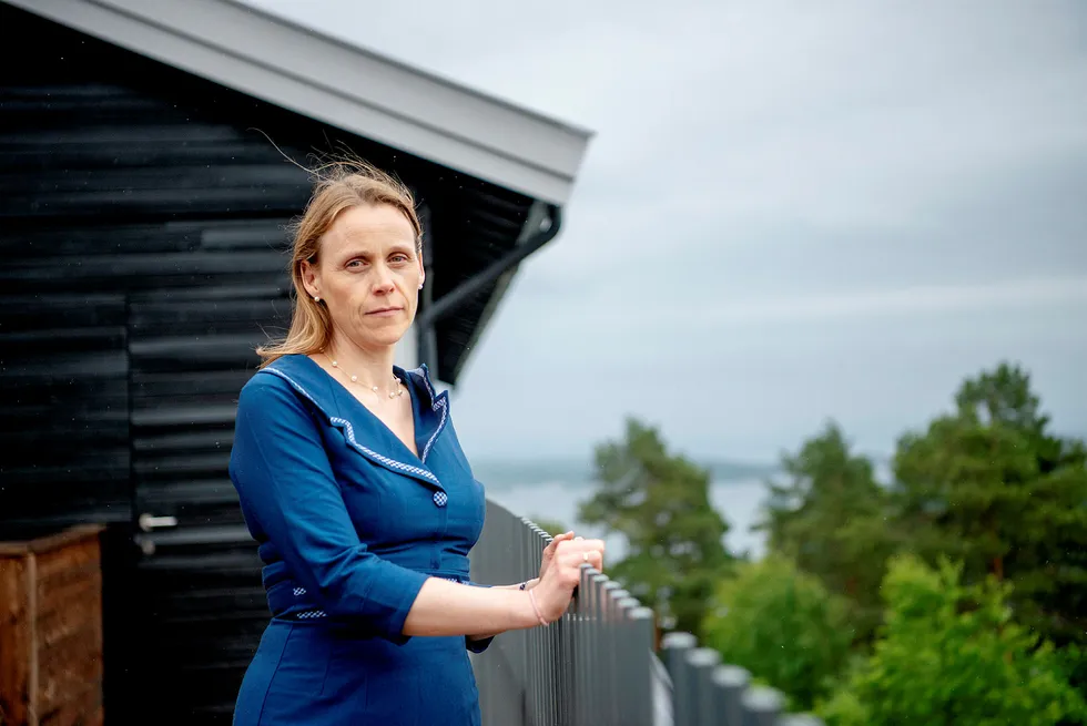 Etter oljenedturen har det blitt enda klarere for Tekna-president Lise Lyngsnes Randeberg at kompetanse må være det viktigste kriteriet ved nedbemanninger. – Vårt inntrykk er at de bedriftene som praktiserte «sist inn – først ut» har klart seg dårligere etterpå. Foto: Mikaela Berg