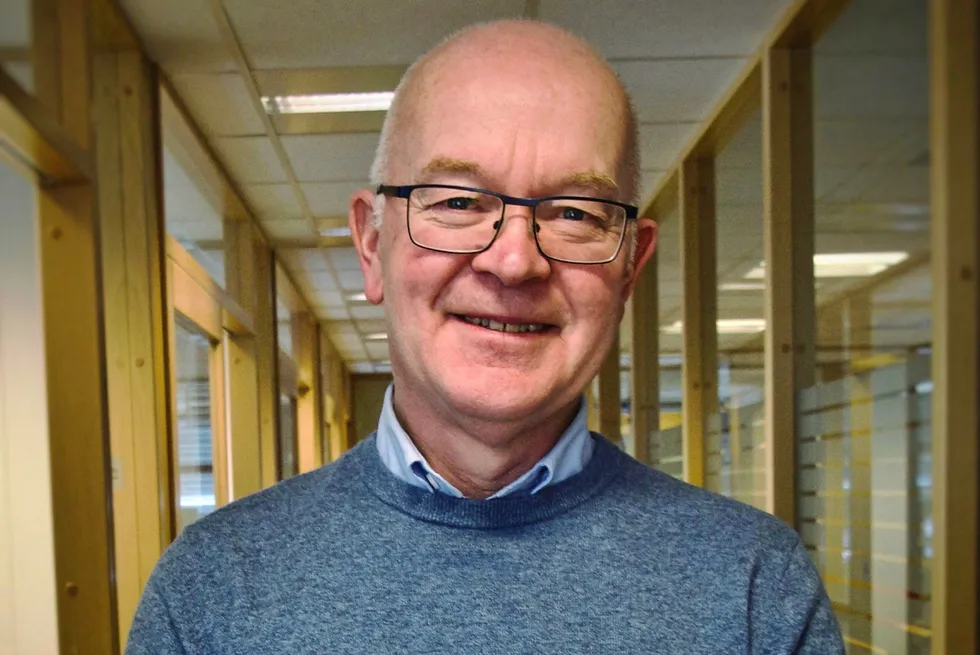 Administrerende direktør i Nordvest Nett, Runar Karl Stette, sier det er en selvfølge å ta RMEs vurdering til etterretning.