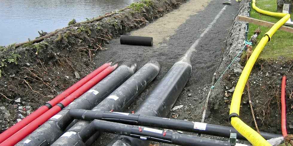 Maskinlæring: Fjernvarmenettet i Bergen kan bli mer effektivt driftet ved hjelp av roboter og maskinlæring.