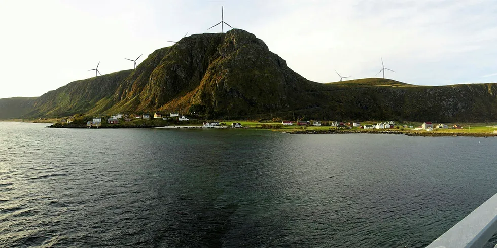 Det skal bygges åtte turbiner på Haramsøya i Møre og Romsdal