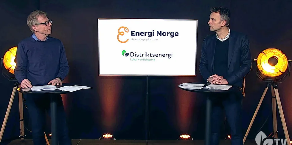 Knut Lockert, leder Distriktsenergi, og Knut Kroepelien, leder i Energi Norge mener Trygg strømhandel er helt nødvendig etter kritikken som er blitt rettet mot strømsalgselskapene. De har fått med 24 selskap så langt, men mangler fortsatt mange.
