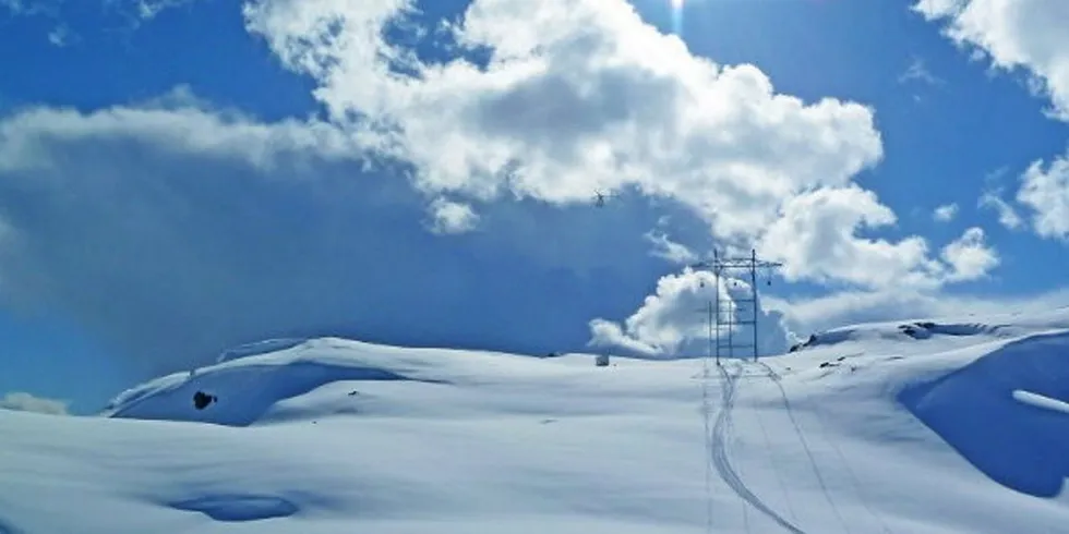 Snøen i fjellet holder seg godt for årstiden. lave temperaturer sørger for lite snøsmelting og lavt tilsig i vassdragene.
