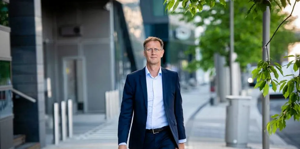 Aage Schaanning, konserndirektør økonomi og finans i KLP. opplyser at det er første gang KLP har gjort en investering av denne typen.
