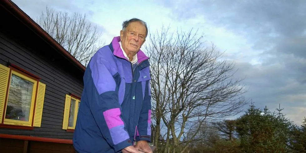 SJØMANN HELE LIVET: Charles Remø er morfar til Lisa Leinebø. Ho skriv om besteforeldra som levde ved og av havet.Foto:: Fridgeir Walderhaug