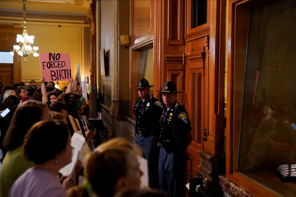 Protest mot abortforbud i delstaten Indiana, 2. august. Norge må se tegnene på amerikansk svekkelse innenfra, skriver kronikkforfatteren.