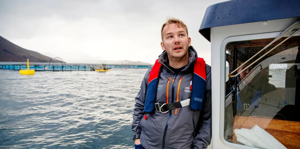 Daglig leder Alf Gøran Knutsen i Kvarøy fiskeoppdrett – her ved en av lokalitetene deres.