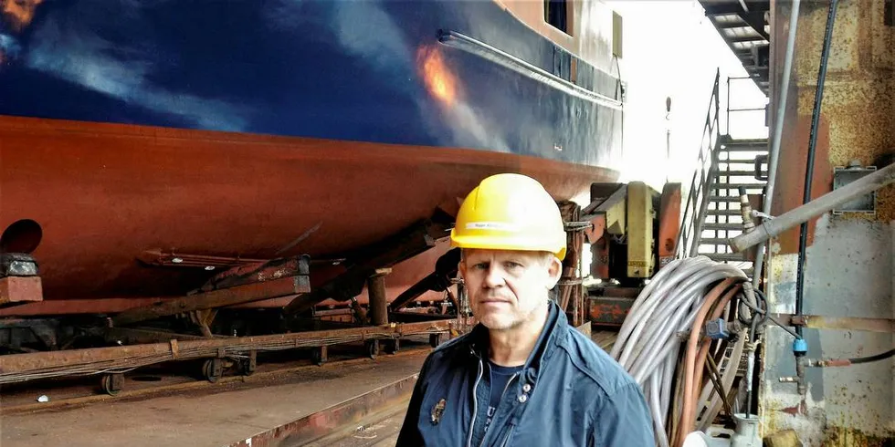 Skuffet: Daglig leder Roger Abrahamsen ved Ballstad Slip er skuffet over at Ballstad havn er utelatt fra NTP 2018–2029.Foto: Alf Fagerheim