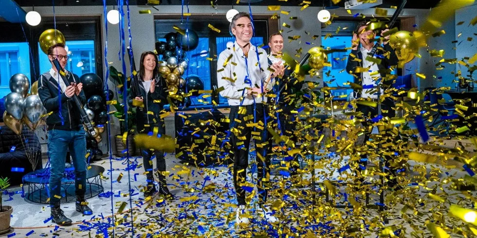Otovo kunne 19. februar fiere børsnotering. Nå kan de også feire lansering av leasingproduktet i Frankrike. Her med Otovo-sjef, Andreas Thorsheim, i front.
